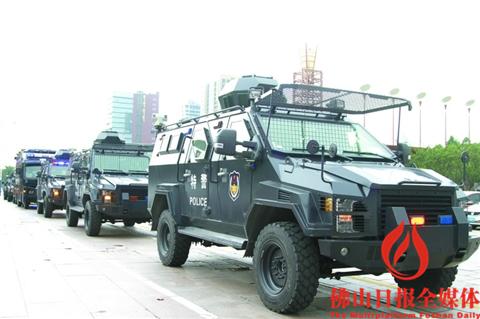帥爆了 “變形金剛！南海投用一批特種警用裝備車(chē)輛