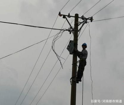 綏化突遭龍卷風(fēng)襲擊，房蓋在天上飛！村民：我70歲沒見過這事(圖8)
