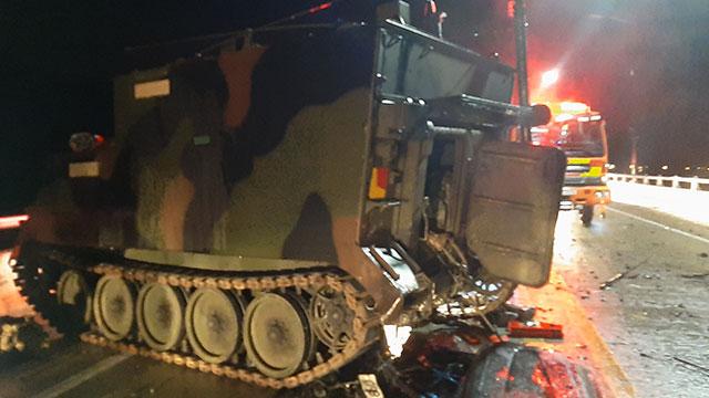 突發(fā)！美軍裝甲車與韓國私家車相撞：4名平民死亡（圖）(圖3)