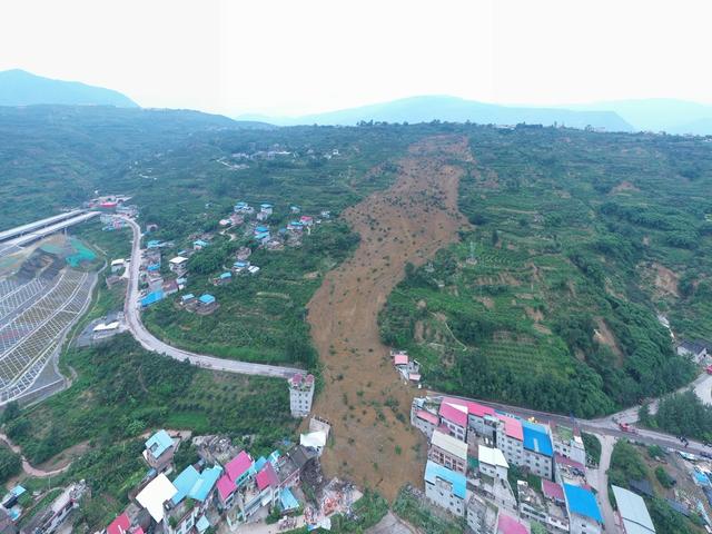 應(yīng)急部：今年洪澇致271人失蹤死亡，直接經(jīng)濟損失超兩千億